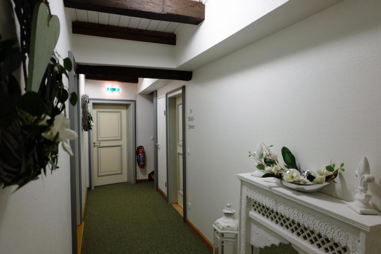 Altes Rathaus Hotel-Restaurant-Cafe Wolfhagen Exteriör bild